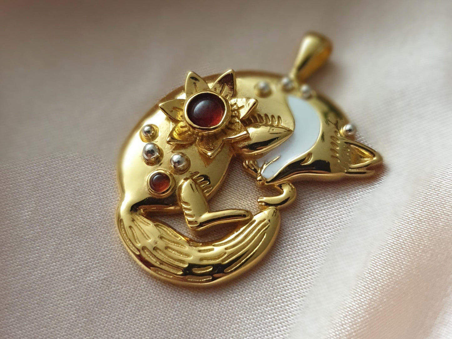 Gold Sleeping Fox Necklace with Garnets