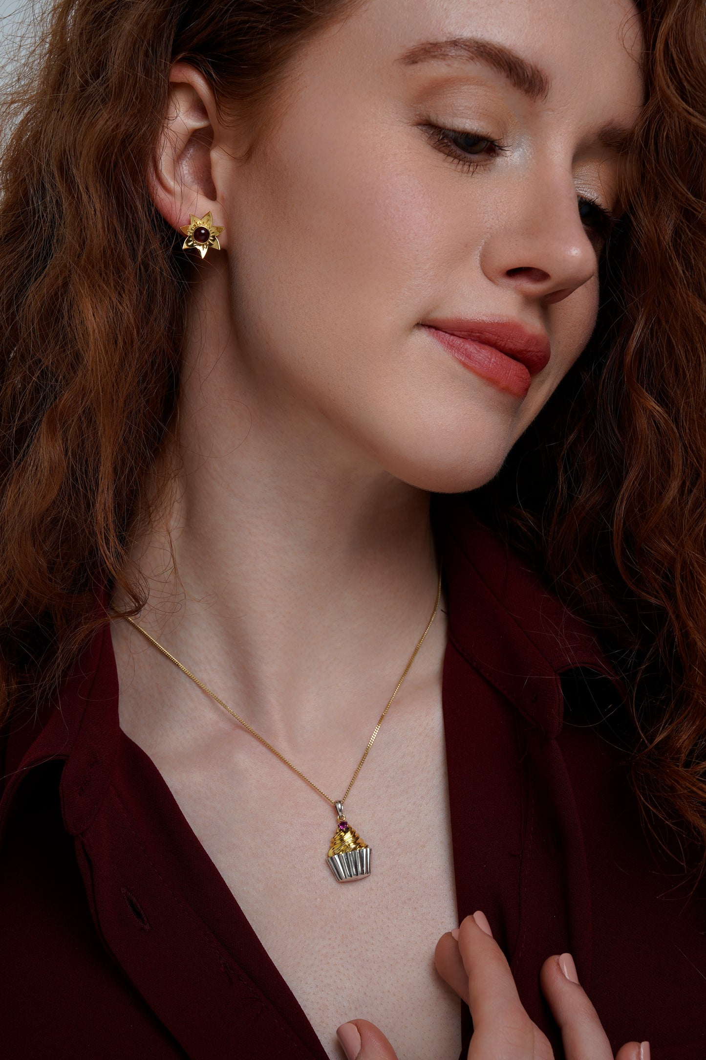 18k Gold and Silver Cupcake pendant