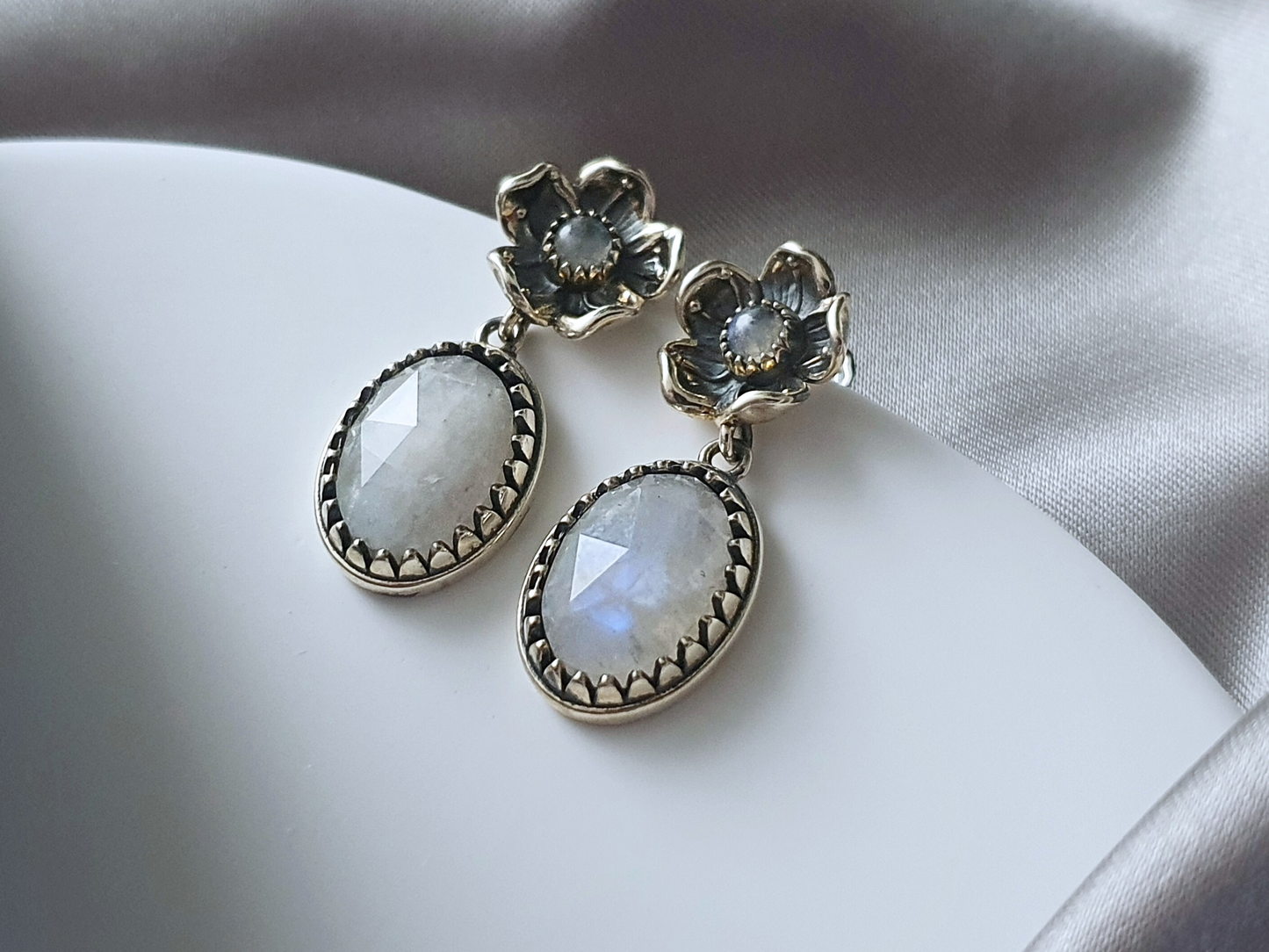 Flower Earrings with Large Amethysts