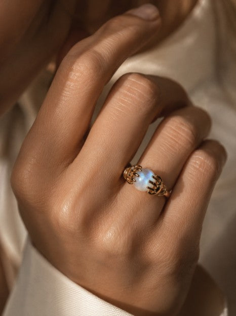 18K Gold Fortuneteller ring